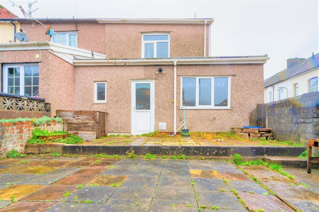 3 Bedroom End Terraced For Sale in Merthyr Tydfil, CF48 4QX