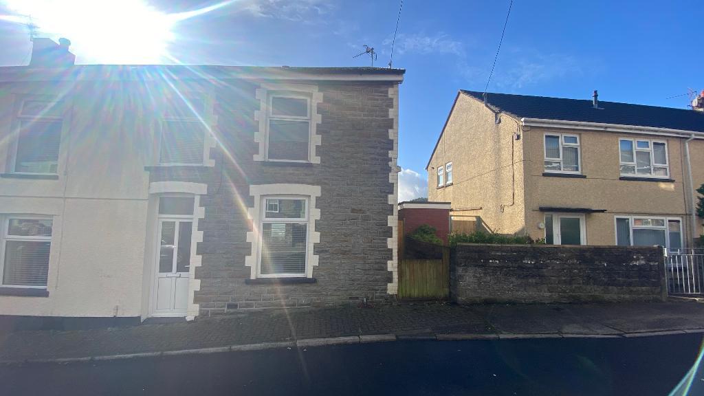 Adare Street, Evanstown, Gilfach Goch, CF39 8RU