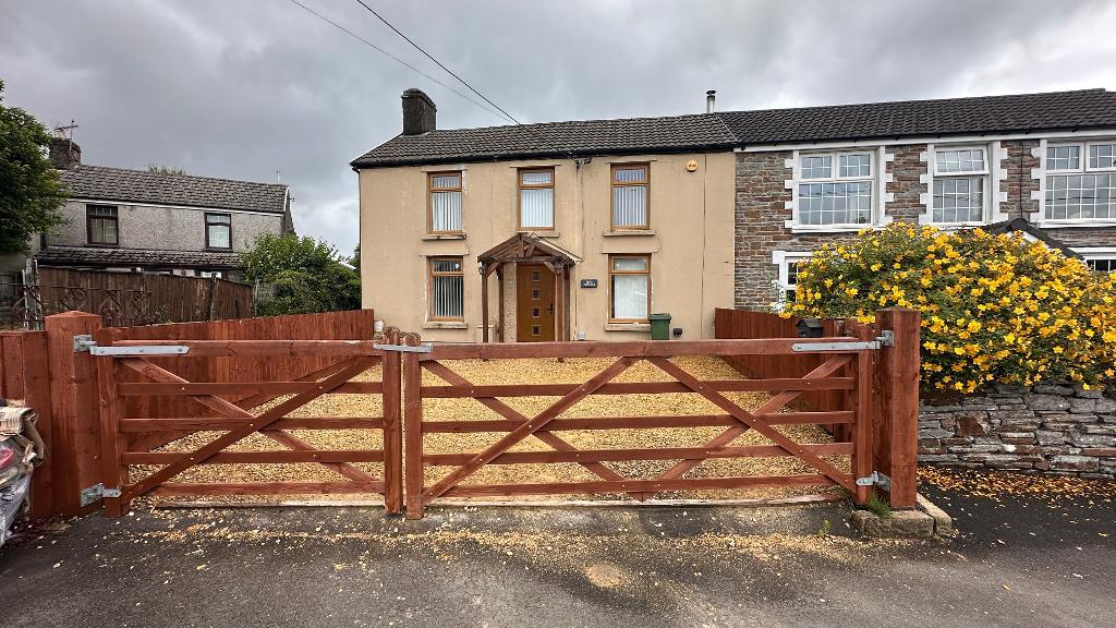 Gwaunmiskin Road, Beddau, CF38 2AU