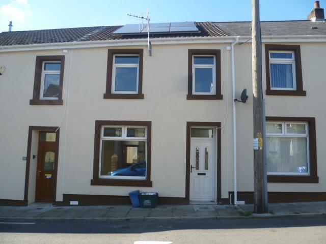 Oaklands  Street, Bedlinog, Treharris, CF46 6TE