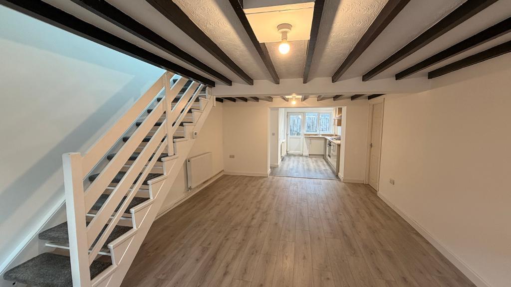 High Street, Nelson, CF46 6EU