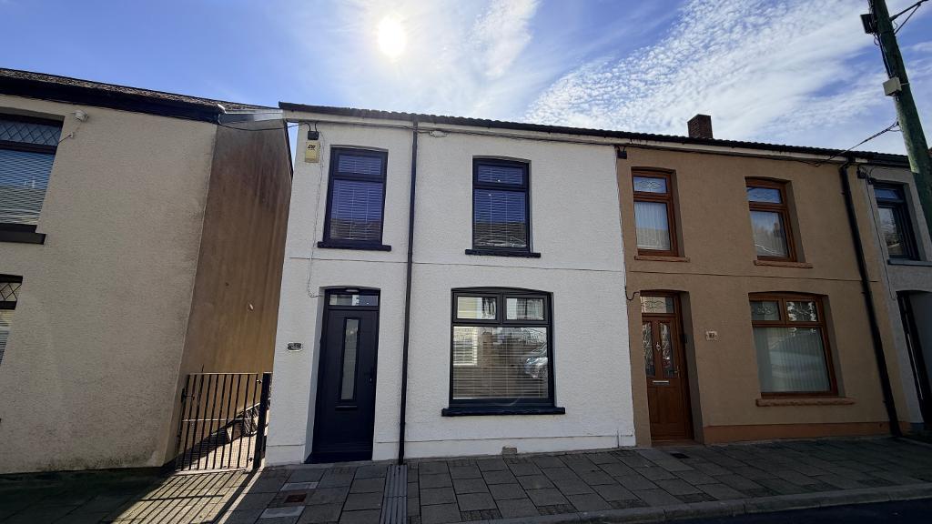 Pleasant  View, Wattstown, Rhondda, CF39 0PN